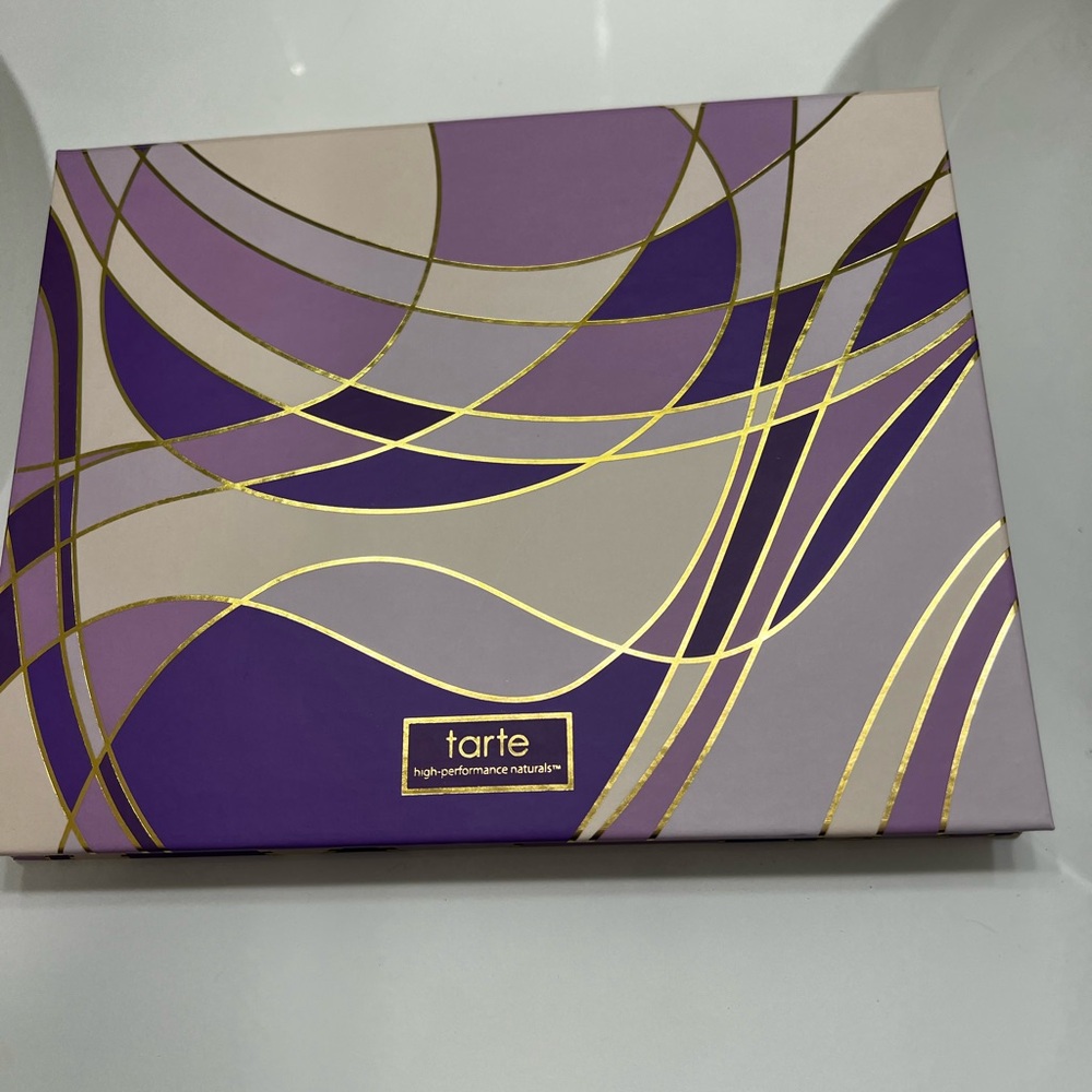 Tarte Works Of Tarte Holiday 2016 Palette new never used never swatched